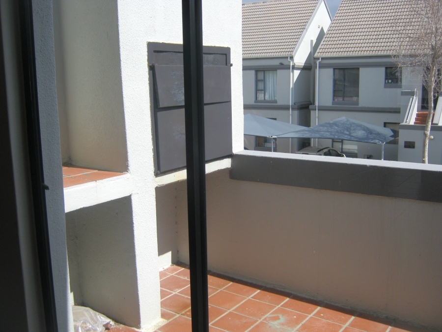 To Let 3 Bedroom Property for Rent in Longdown Western Cape